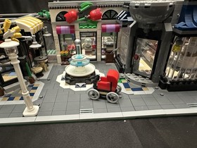 LEGO Assembly Square 10255 Preowned Disassembled Read Description