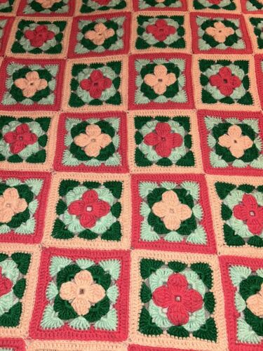 Vintage Floral Flower Afghan Granny Square Blanket Crochet Throw Handmade 58x44 - Picture 4 of 7