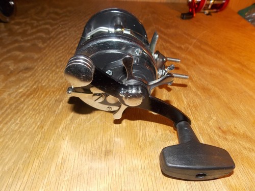 Penn 320 GTI Trolling Reel HIGH SPEED 4.5:1 W/Rod Clamp CLEAN 8/25 - Picture 4 of 5