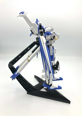 ロボット MG 1/100 RX-93-V2 Hi-VGUNDAM Amazon.com: Gundam - MG 1/100 RX-93-v2 Hi-vGundam Vers. Ka