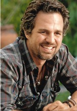 Mark Ruffalo autograph signed 20x30 cm picture
