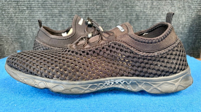 Zhuanglin Aqua/Water Shoes Quick Dry Men’s Size 45 / 11.5