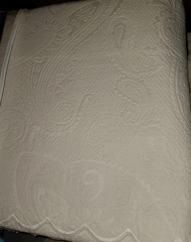 Peacock Alley All Seasons Luxury Cotton Blanket 100% Cotton Full/Queen Off White - Image 2 of 4