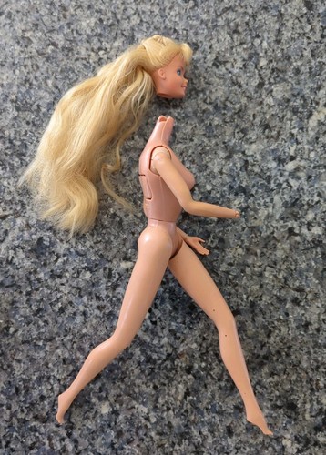 Vintage 1979 Beauty Secrets Barbie Doll Nude Ooak TLC Parts/Repair Mattel Works - Picture 12 of 17