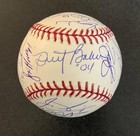 2004" Chicago Cubs Team Signed Baseball  / Dusty Baker / — photo 1