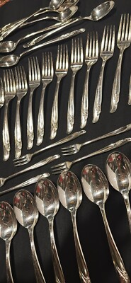 #ad Vtg MCM International Rogers amp; Bro Exquisite Hallow Silverplate 93pc set 1957 $130.00