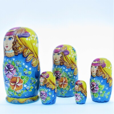 5 poupées russes gigognes Matriochkas en bois collection - Collection