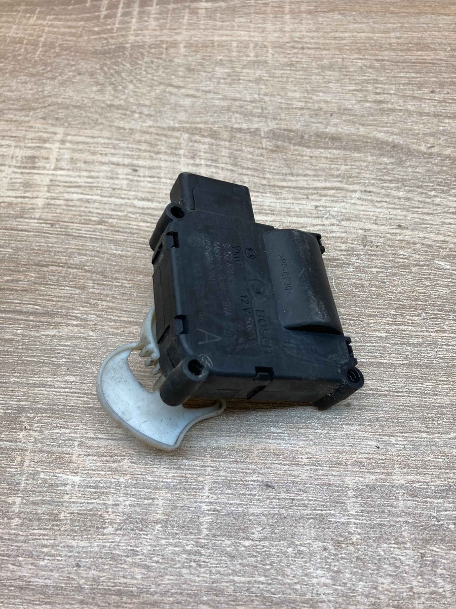 4E0820511A 0132801359 Bosch Volkswagen Audi Seat Skoda Heizung 