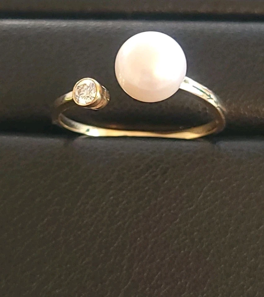 Anillo de diamantes y perlas de oro de 14k Foto 4 de 4