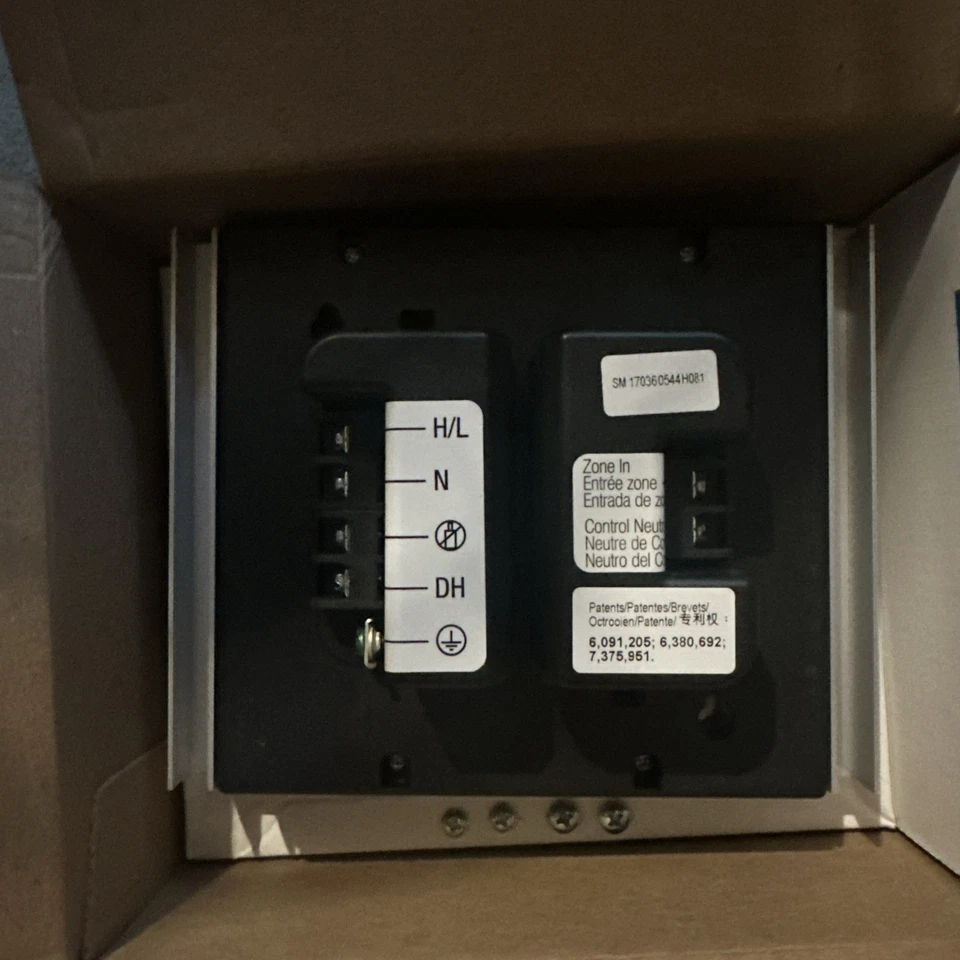 Lutron PHPM-WBX-DV-WH Grafik Eye Phase Adaptiv Power Module-NEW - Image 4 of 4