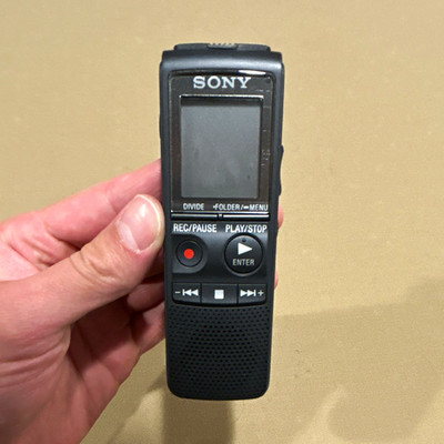 Sony ICD-PX820 Handheld Digital Voice Recorder 2GB Flash USB 535hr Headphones