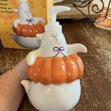 New HalloweenDecor Ghost Soap Dispenser Pump Gothic Ceramic Seasonal Lotion