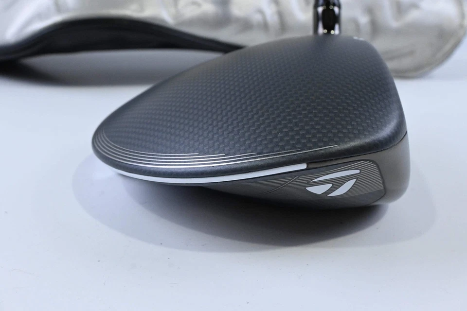 Taylormade Qi35 Max Lite Driver / 12 Degree / Senior Flex Vanquish 4 Shaft - Image 3 of 4