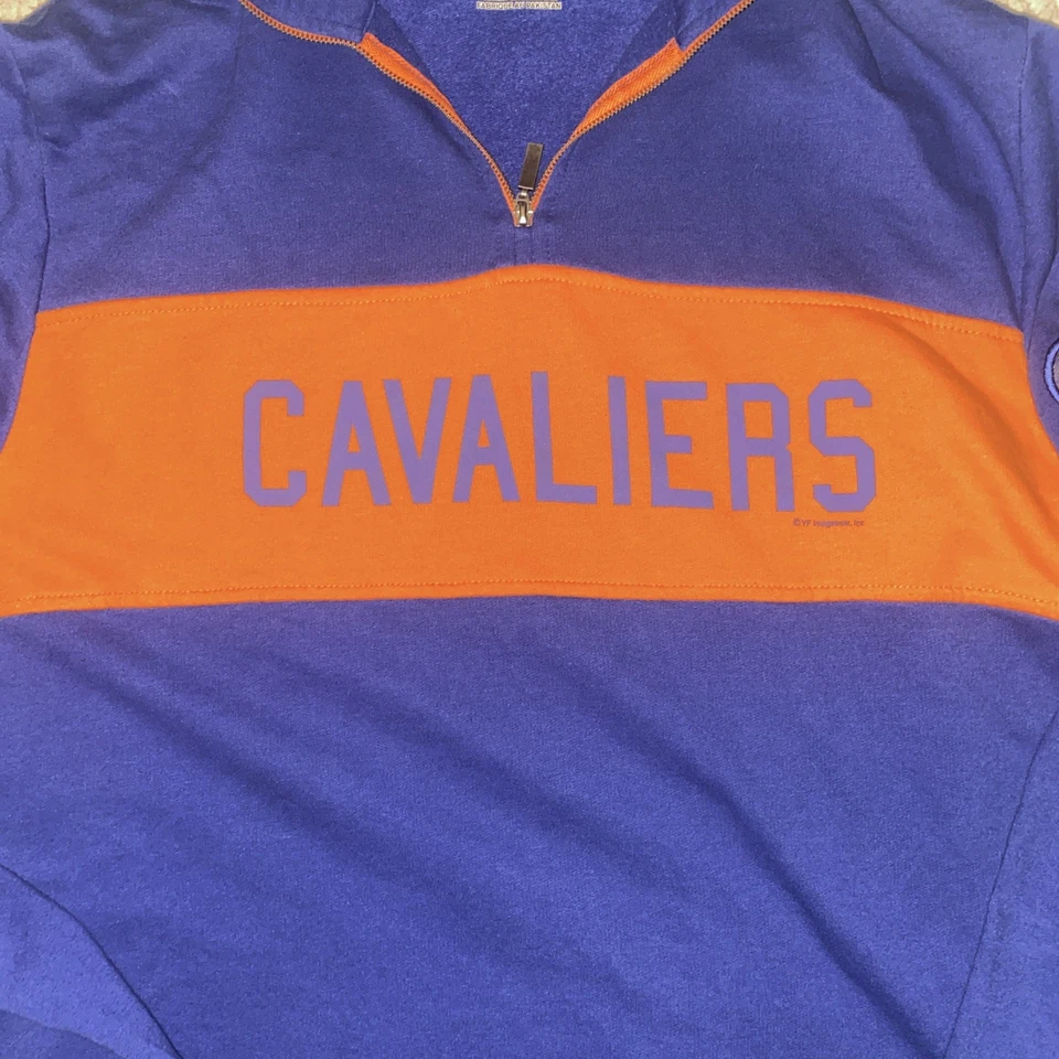 Cleveland Cavaliers Grande Majestuoso Madera Dura Clásico 1/4 Cremallera Azul/Naranja Foto 3 de 4