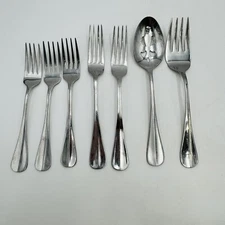 International Stainless SIMPLICITY 2 Serving pieces 2 Dinner & 3 Salad Fork