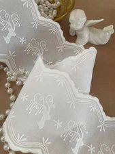 2Yds 4.25" (10.5cm) White Cotton Trim Holiday Reindeer Embroidery with Scalloped
