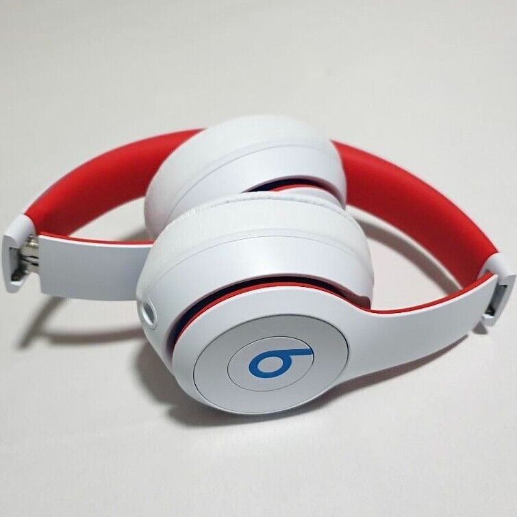 NEW SEALED - Beats Solo3 Wireless Bluetooth Club Collection NEW SEALED - Beats Solo3 Wireless Bluetooth Club Collection