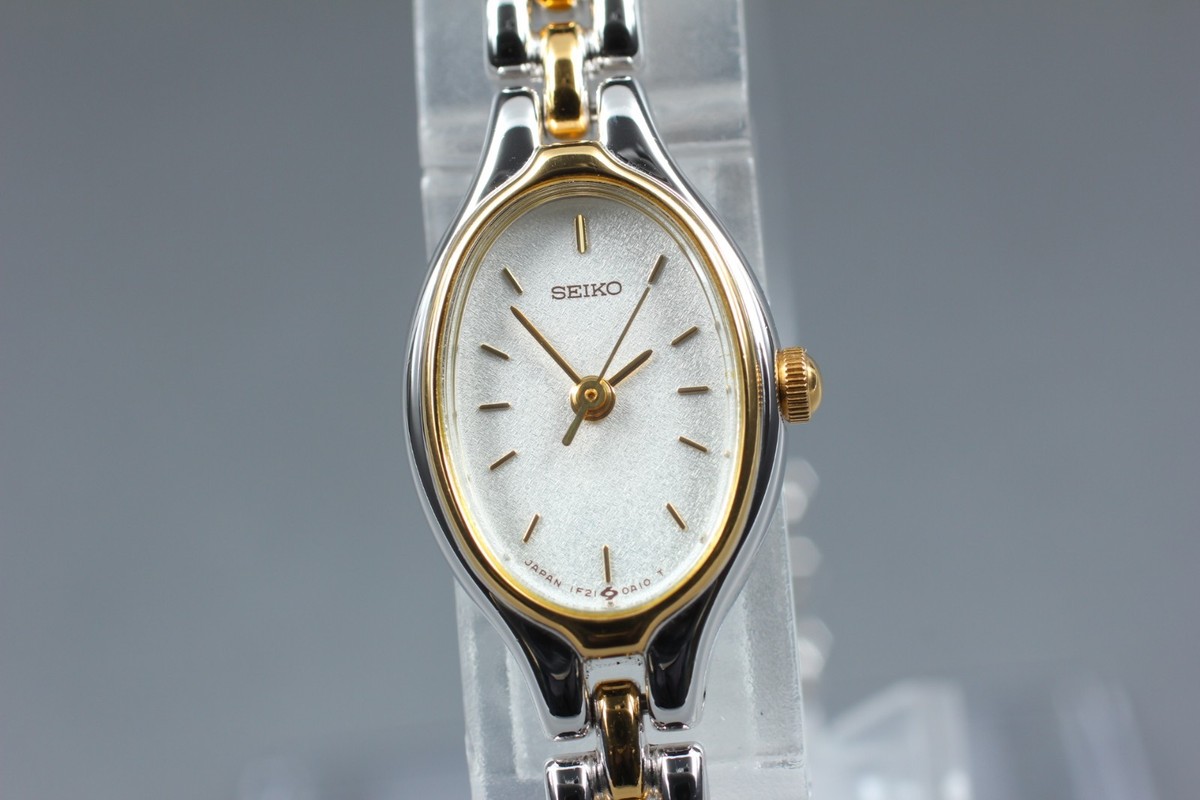 N MINT] Vintage Seiko 1F21-5A00 Oval Gold Silver Dial Quartz Women