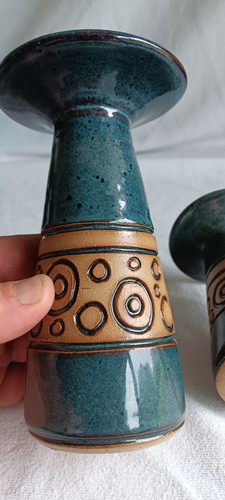 2 Signed Corine Guseman Pottery Vases - Catawba Valley Potters North Carolina - Picture 8 of 10