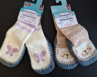 Babydream Hüttenschuhe mit rutschfesten Sohle und wärmende Innenfrottee NEU