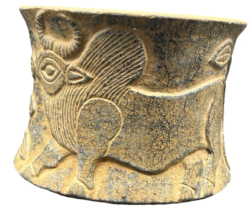 Antiguo jarrón de piedra tallada toro cebú del valle del Indo dos toros cultu... - Imagen 2 de 4