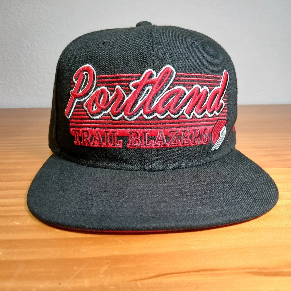 De Colección Portland Trail Blazers New Era Negro Retro Líneas 9FIFTY Para hombres Gorra Snapback Foto 3 de 4