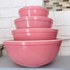 Excellent Set Of 4 Hard to Find Vtg. Pyrex Flamingo Pink Nesting Mixing Bowls