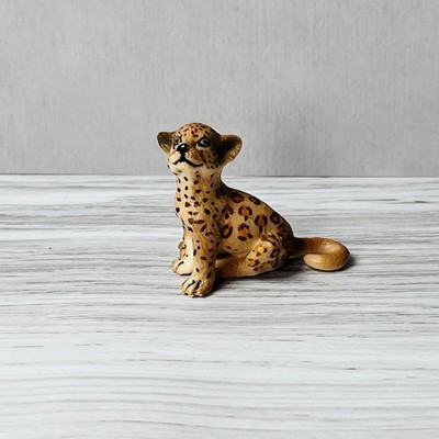 Leopard Cub Baby Figure Safari Zoo Gift Shop Jaguar Animal Planet Cat Sitting