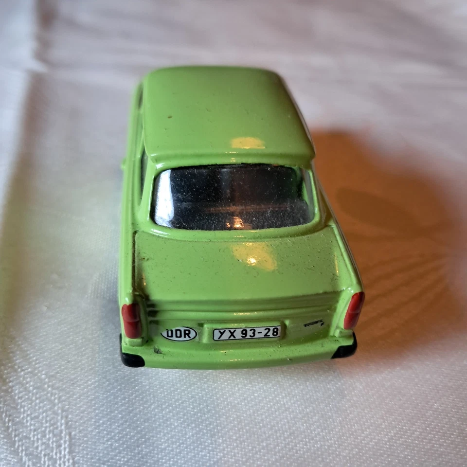 Modellauto Vitesse Trabant Trabi 601 grün - Bild 4 von 4