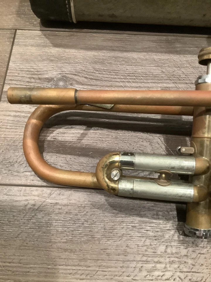getzen capri trumpet 1960S? Vintage As Is For Parts Or Repair Only - Image 4 of 4
