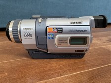 Sony Handycam Digital 8 DCR-TRV240 Camcorder BLINKING BLUE "LITHIUM INFO SYSTEM"