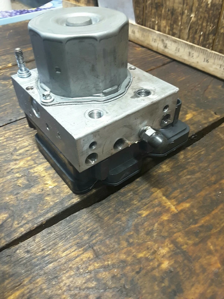 Polaris Slingshot Sl 2017 2015-2019 OEM bomba ABS ESP SVC sistema de frenos antibloqueo Foto 3 de 4