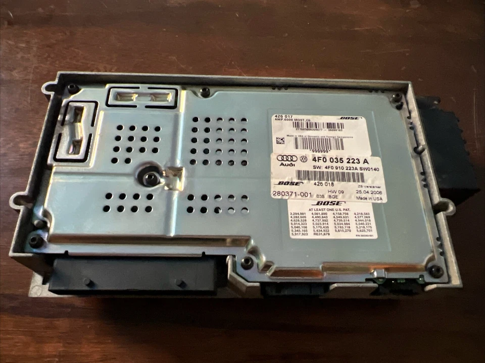 AMPLIFICATORE AUTORADIO AUDI A6 Berlina Serie C6 (4F2) 4F0035223A - Immagine 2 di 4