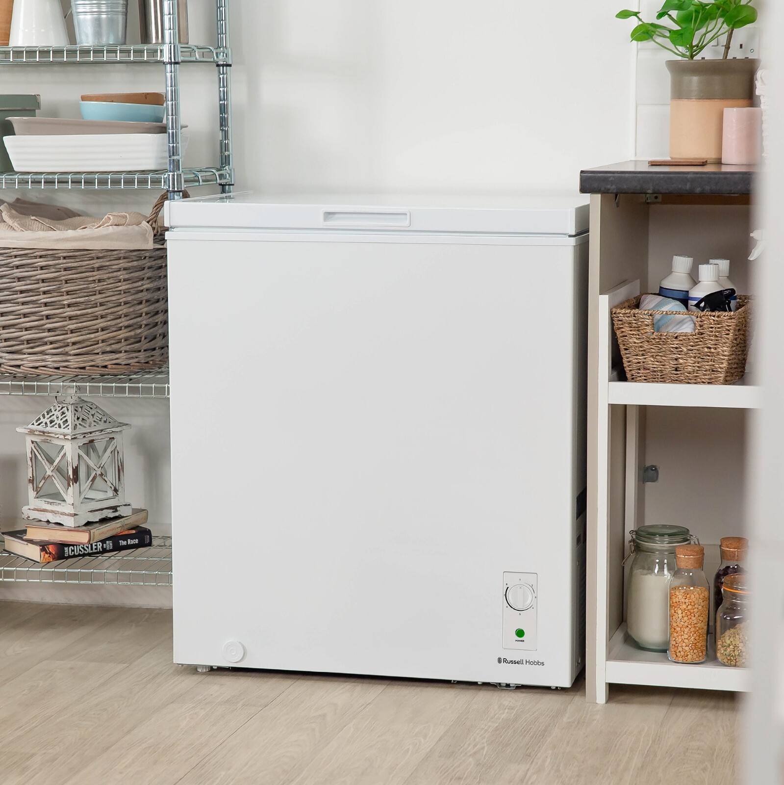 Russell Hobbs Chest Freezer 142L Freestanding White 5 Year Guarantee