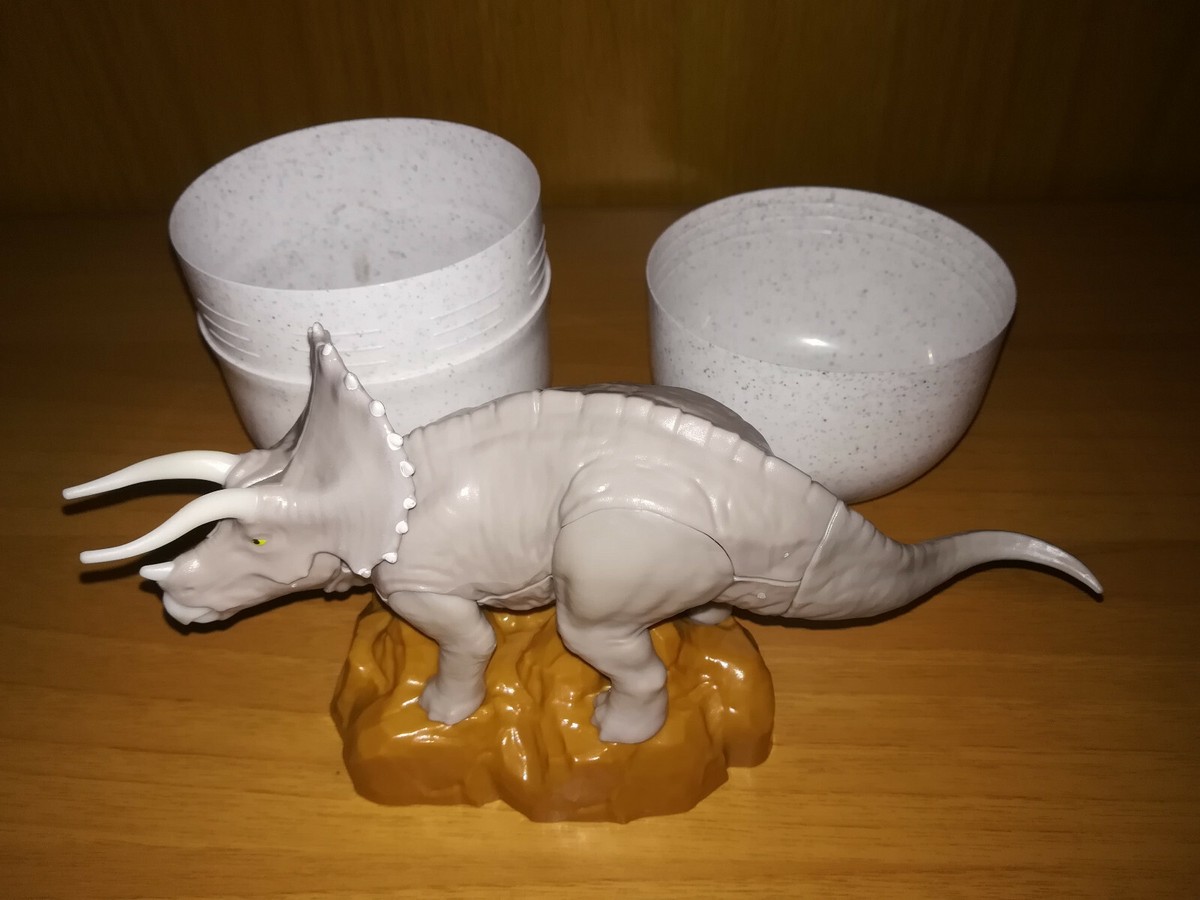 Easter Egg Kinder Surprise Jurassic World Maxi Kinder Sorpresa