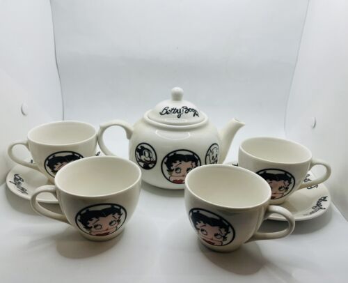 Vintage 2002 Betty Boop Tea Set Teapot 4 Teacups 2 Plates