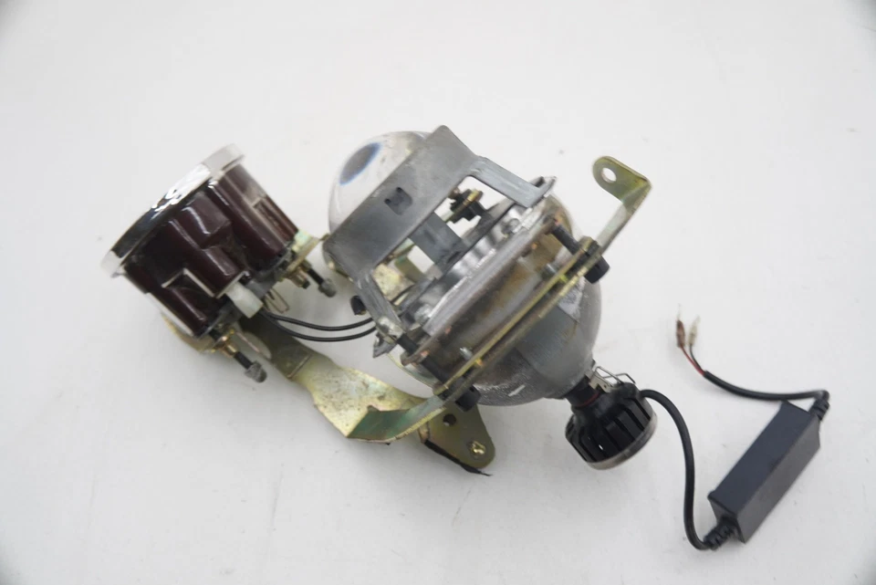 Soporte de faro delantero derecho A117M0092S OEM Lotus Elise Exige 2005 Foto 3 de 4