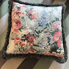 VTG Ralph Lauren Style Throw Set-2 Pillows Floral Pink Rose Coral Cocktail trim