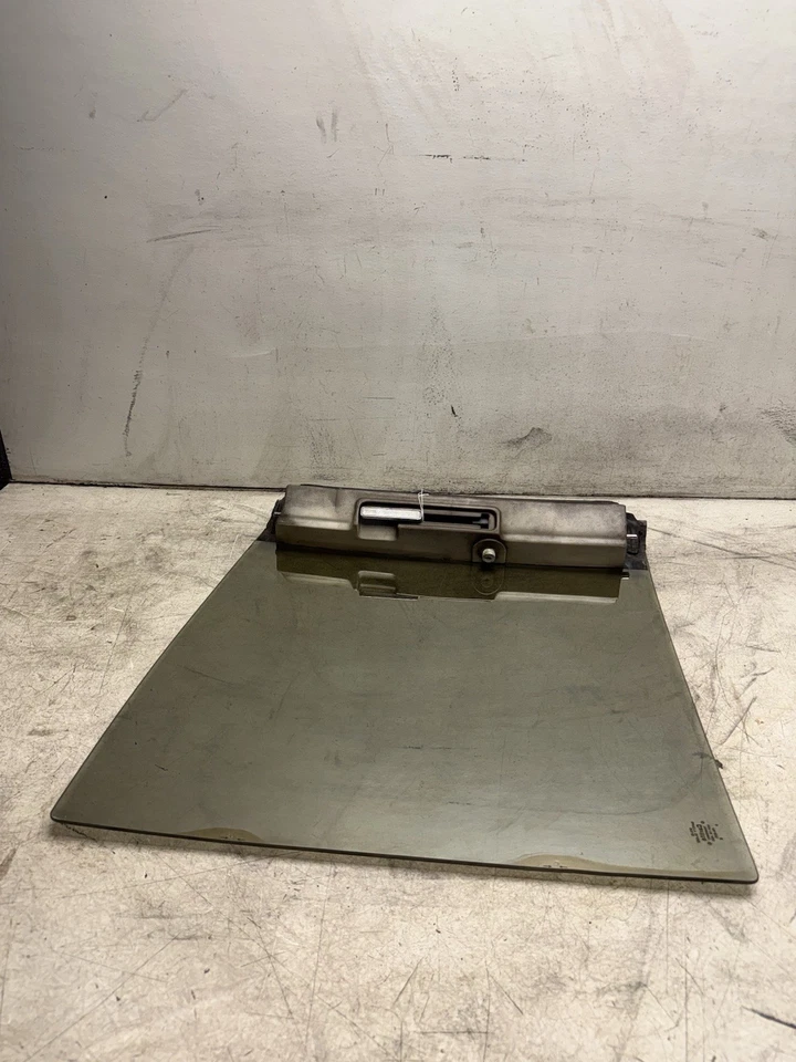 1981 - 1988 Ford Mustang Fox тела T верхнее стекло левый водитель OEM Carlite G901 - Изображение 4 из 4