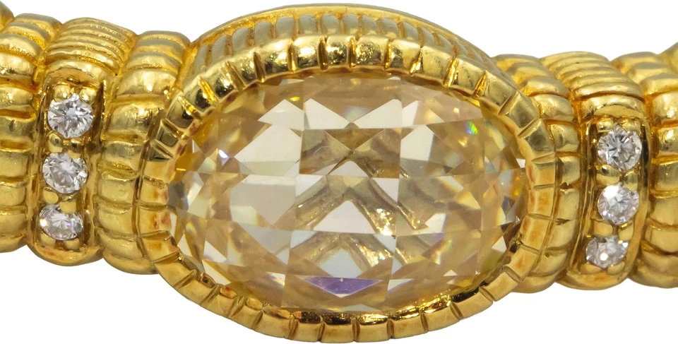 JUDITH RIPKA 18k Yellow Gold 10.18CT Diamond and Quartz Cuff Bracelet Foto 2 de 4