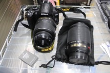 Nikon D3000 Digital Camera 18-55mm and 55-200mm Lens Battery No Charger L424764A