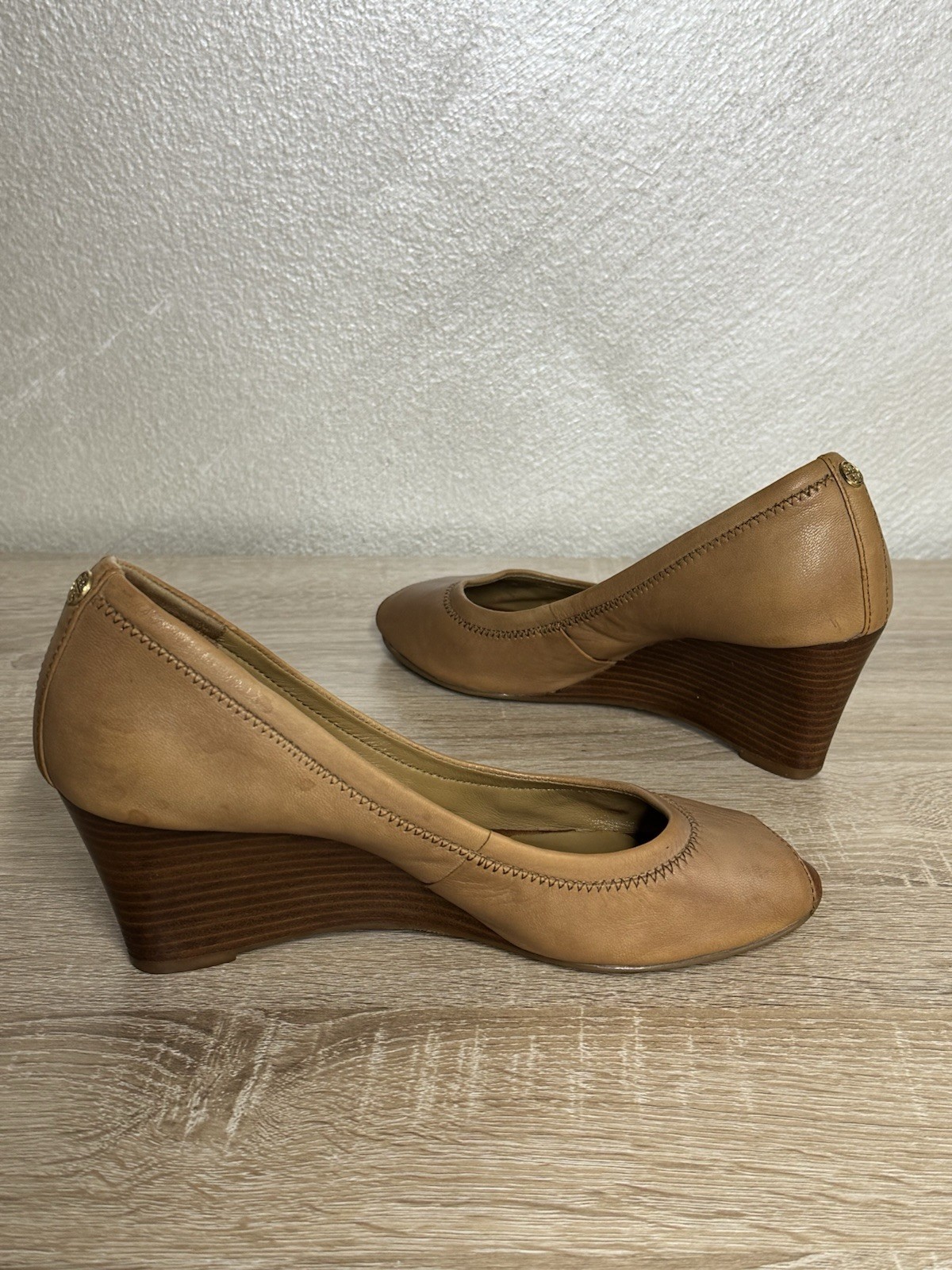 Tory Burch Size 8M Tan Leather Peep-Toe Wedge Pumps thumbnail 8