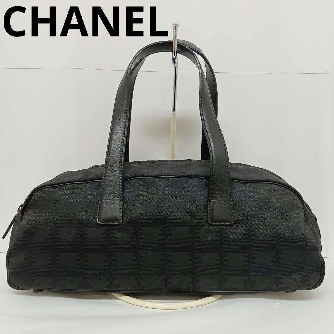 CHANEL AMM07 Neutral Travel Line Handbag in Excellent Condition with Seal