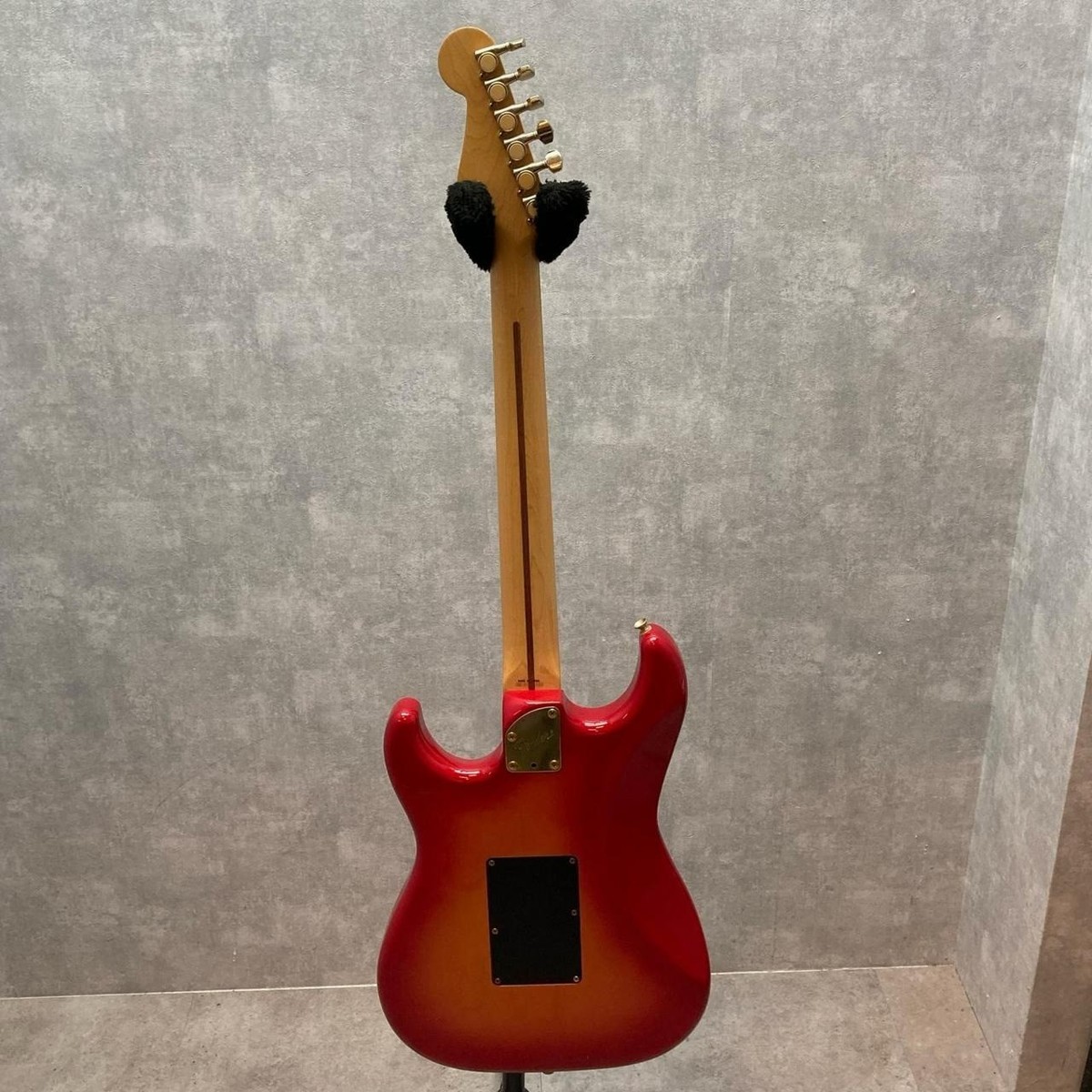 Fender Japan STR-75 Stratocaster Cherry Red Sunburst Made in Japan