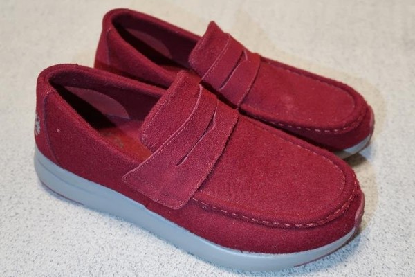 Women Helly Hansen Loafers Burgundy Suede 41