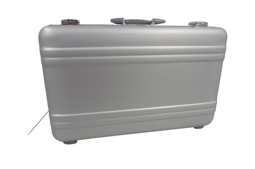 Zero Halliburton Aluminum Attache 13x20x5 Business Cases - Brushed Silver