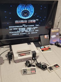 Nintendo NES Entertainment System Action Set in Box + 10 Nes Games All Tested