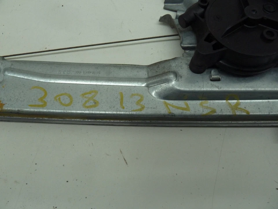 2013 PEUGEOT 308 ALLURE FACELIFT 5DR NEARSIDE LEFT REAR WINDOW MECHANISM MOTOR - Image 3 of 4