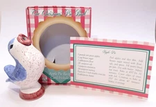 Vintage Roman, Inc. Puffed Chest Bluebird Pie Bird Vent NIB w/Apple Pie Recipe
