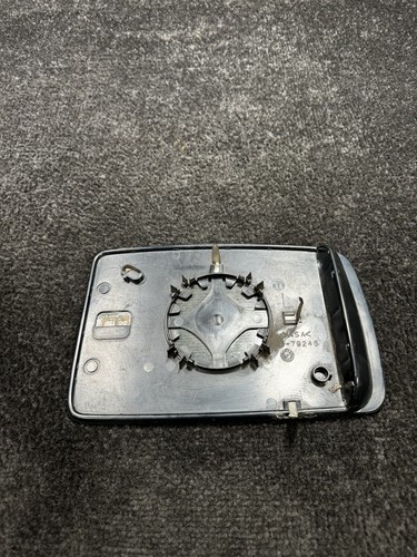 2003-2006 Lincoln Navigator Left Driver Door Mirror Glass OEM - Picture 3 of 4